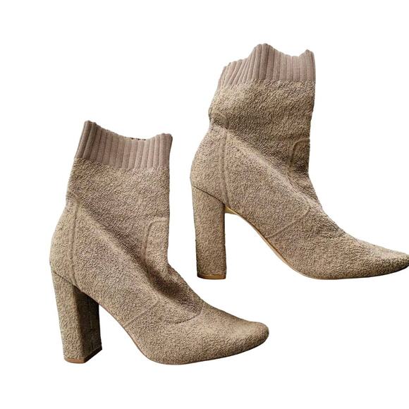 Charles by Charles David Iceland Knit Bootie Taupe Size 9 Sock Bootie 3" Heel - Picture 3 of 7